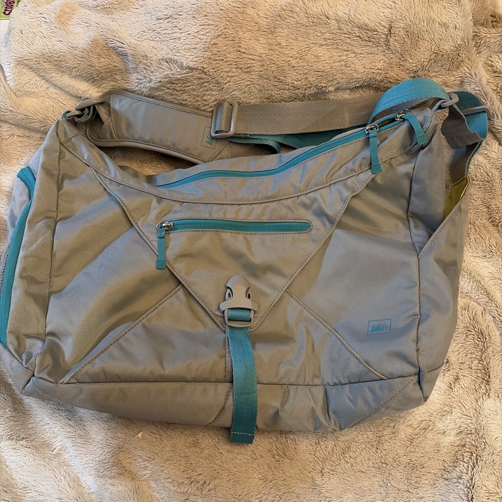 REI Co-op Balance Gym Bag Medium Tote No Grey Recycled Polyster Shoe Pocket